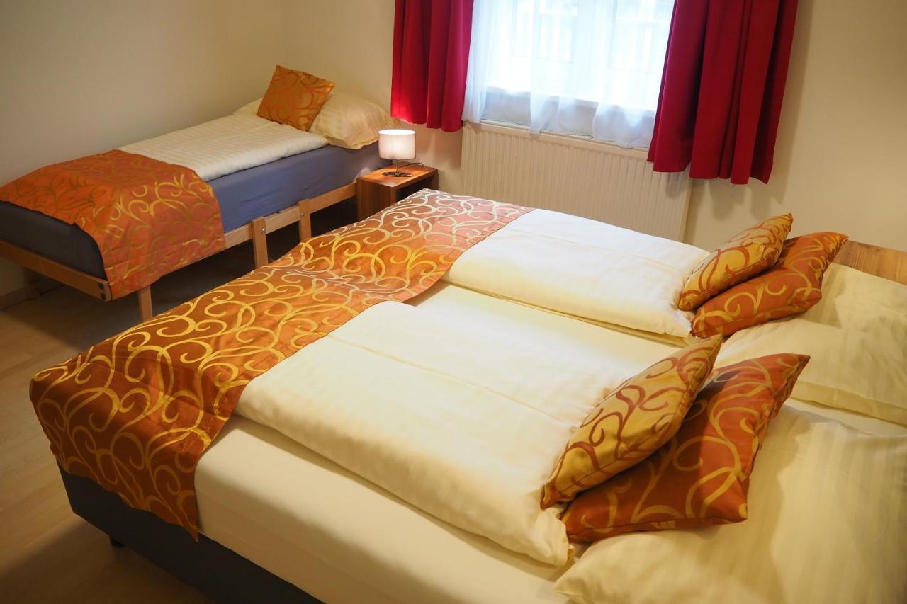 Ferienwohnung Fuerstenbrunn กรอดิก ภายนอก รูปภาพ